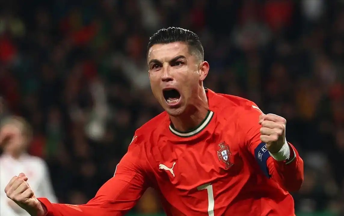 九游平台-美国队带队取胜！，C罗重要时刻比赛规则变更上演精彩一战(c罗打nba)